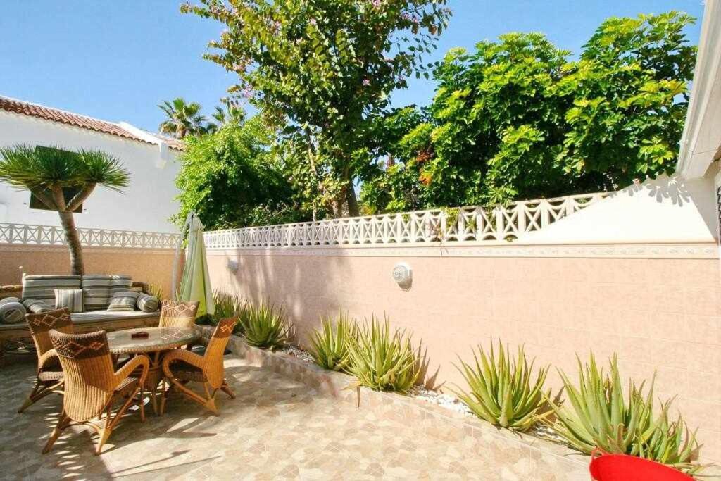 Parque Santiago 1 Villa114 Tenerife Rental & Sales Playa de las Américas Eksteriør billede